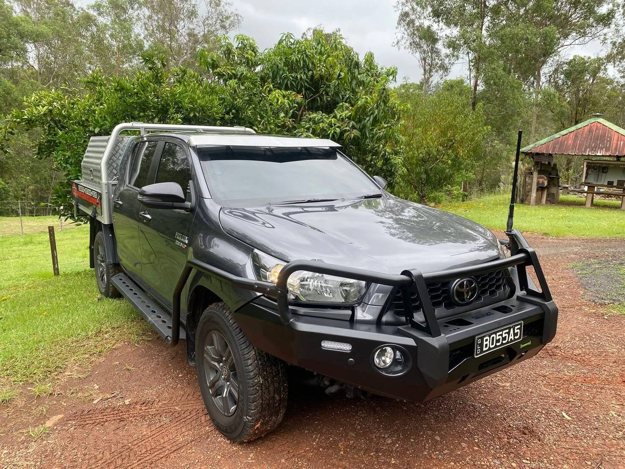 n70 hilux sunvisor